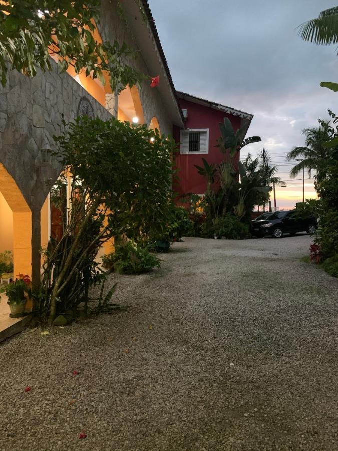 Pousada Casa de Pedra Boiçucanga Exterior foto